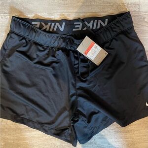 Women’s Nike shorts, new with tags